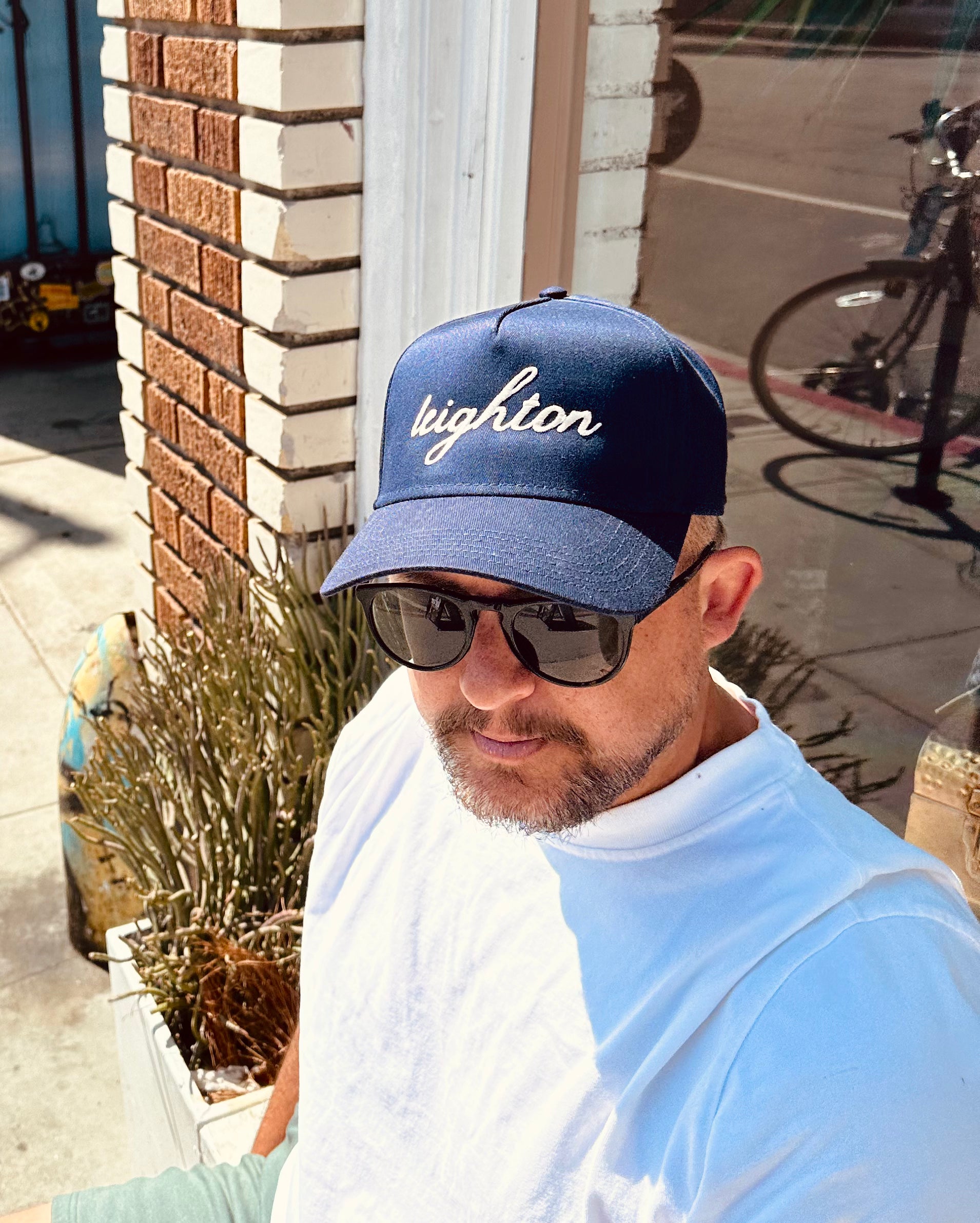 LEIGHTON Classic Snapback Hat