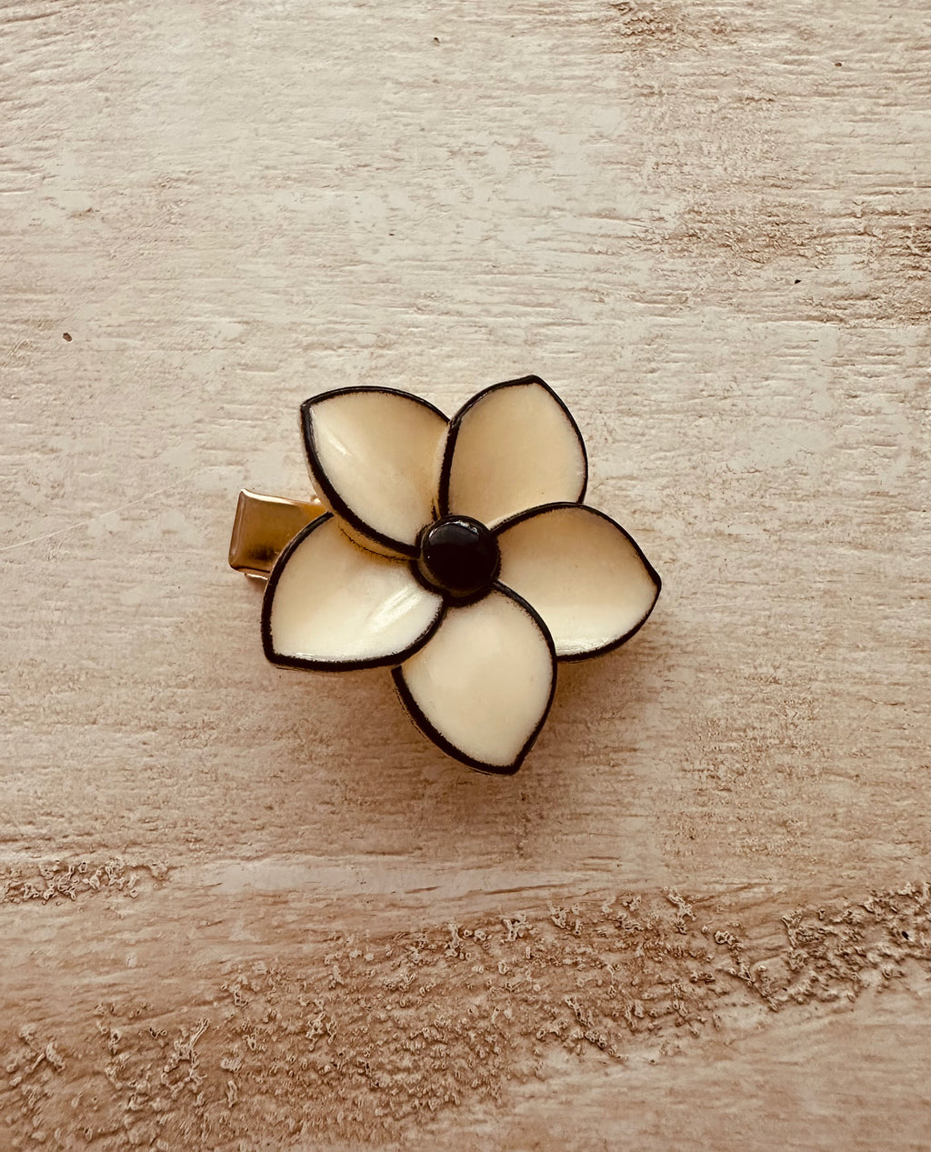 Flower Alligator Hair Clip