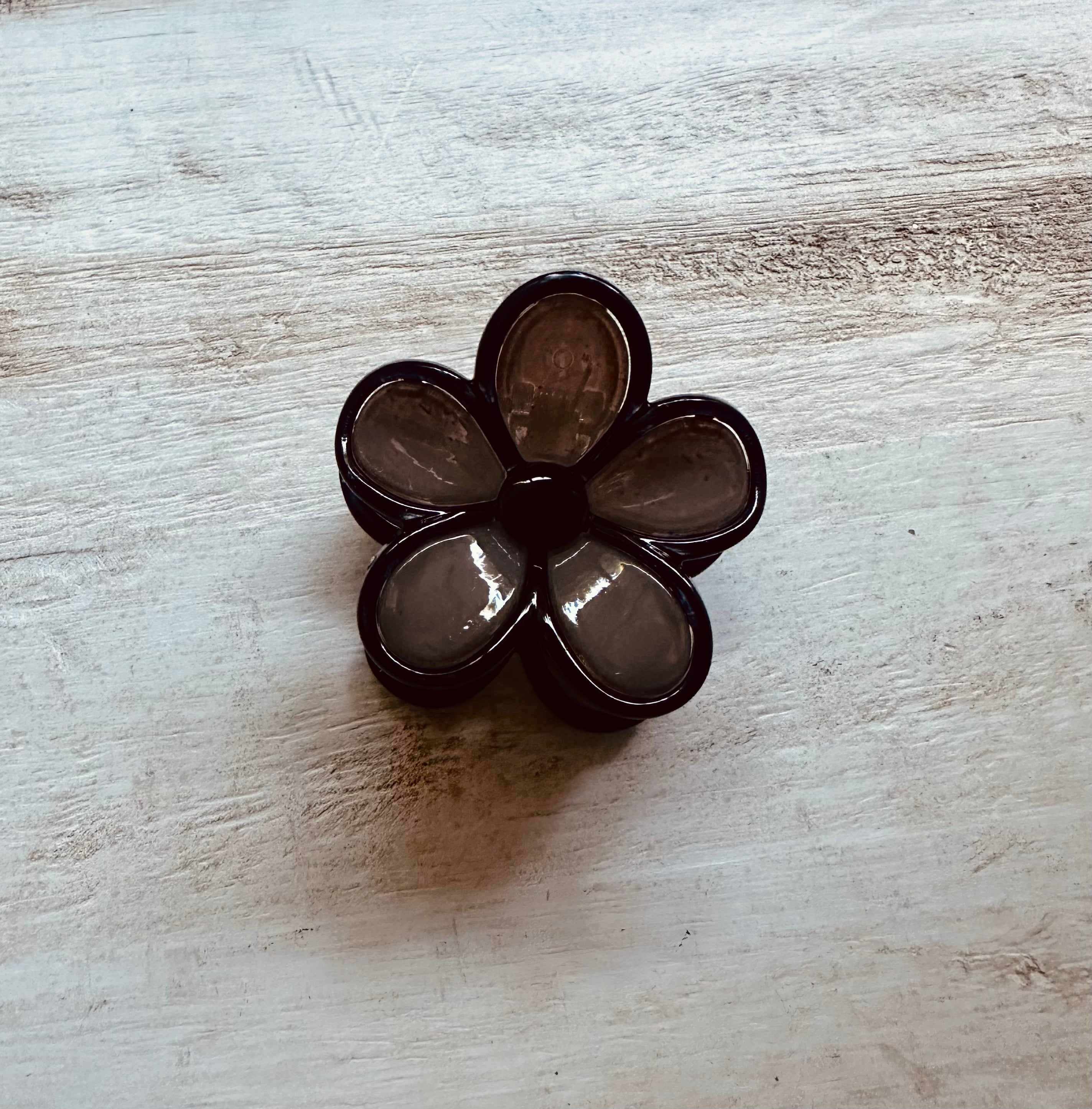 Small Retro Flower Hair Clip